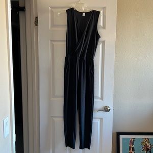 Old Navy Active Heather we black jumpsuit xs